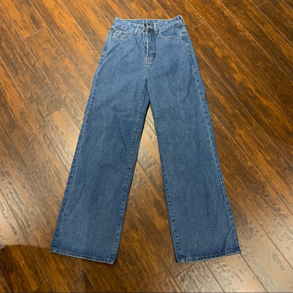 flared wide leg jeans - Picture 2 of 4